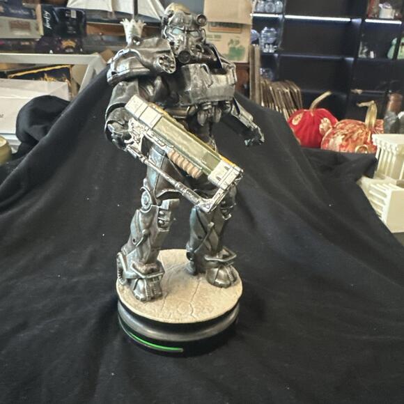 Fallout 4 T-60 Battle Armor Thinkgeek - Picture 1 of 5